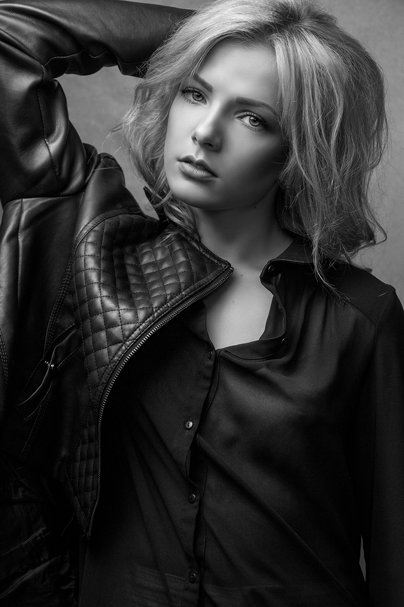 photographer Yan McLine portraiture  photo taken at t.me/yanmclinephoto