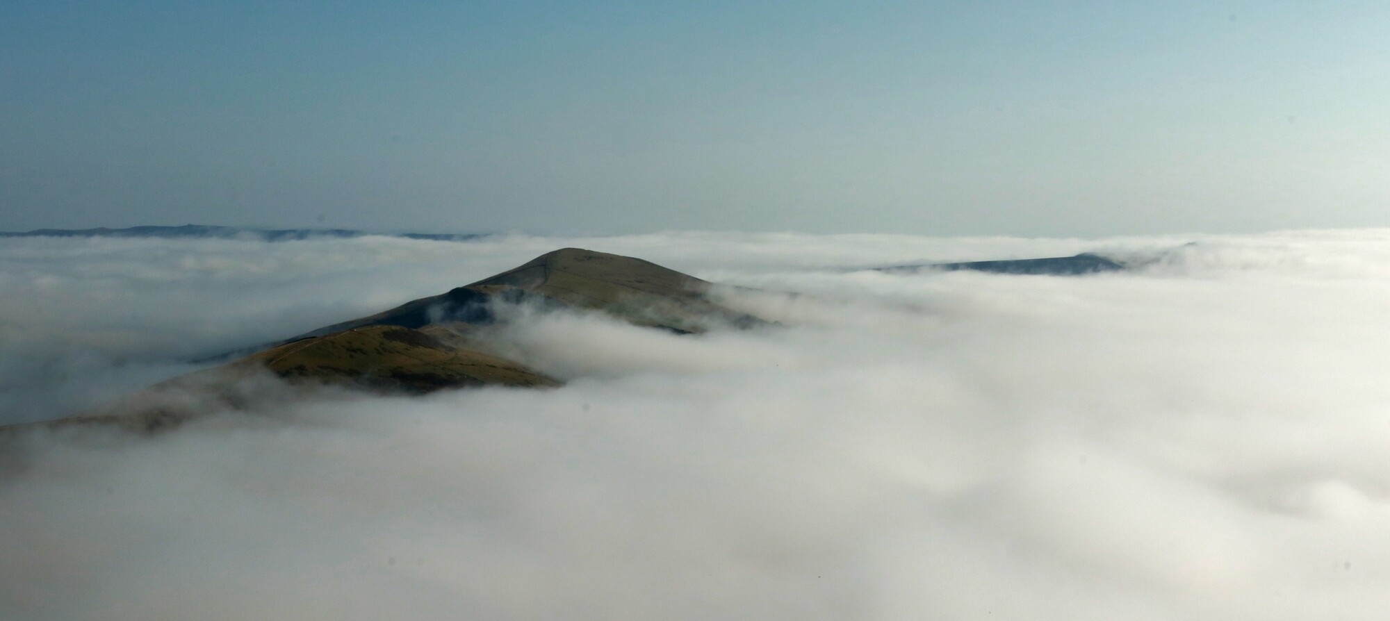 photographer northants landscape  photo. view from mam tor with beautiful inversion.