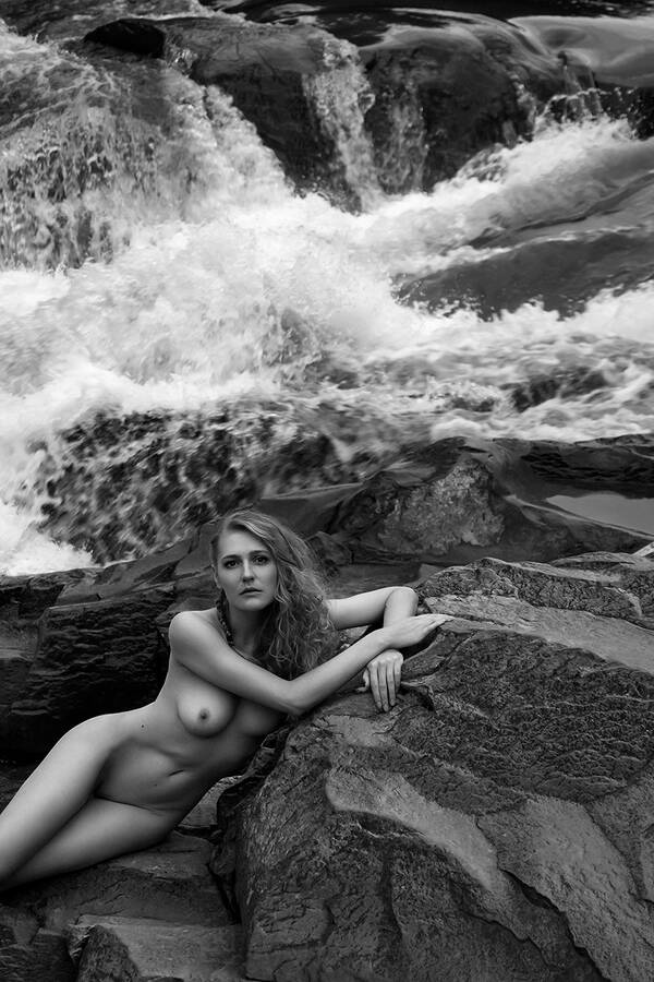 photographer Yan McLine fine art  photo taken at https://www.yanmclinephototour.com
