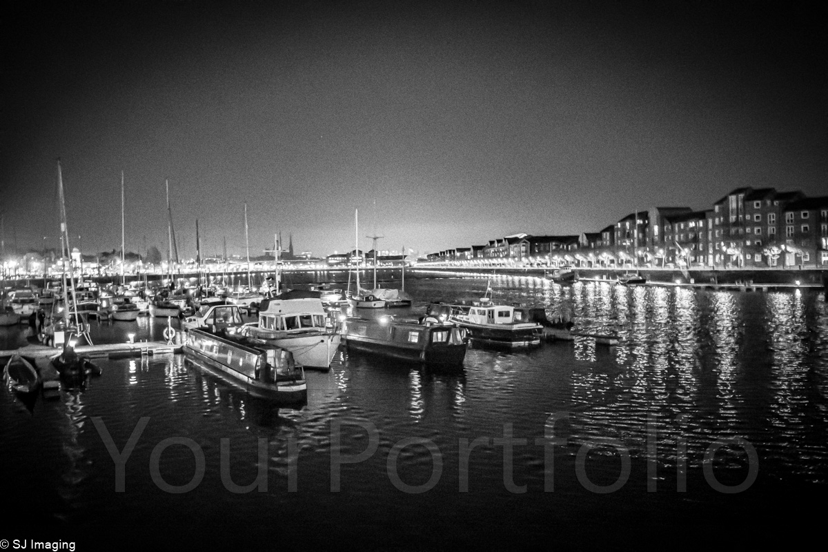 photographer Imagist Photography night  photo taken at Preston Docks