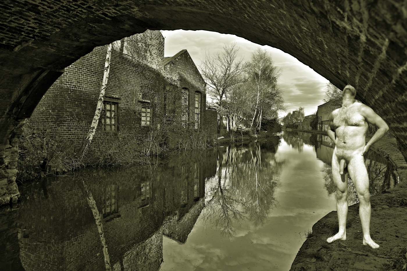 photographer davidjames64 body parts  photo. on the towpath of the canal.