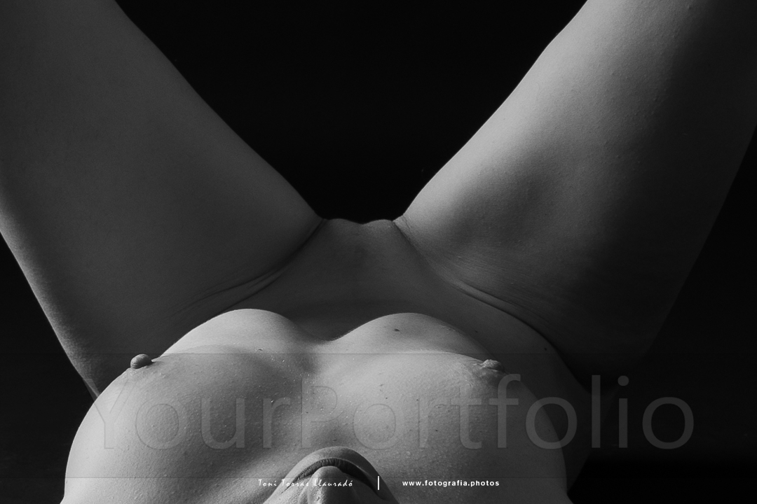 photographer cliptoni body parts  photo